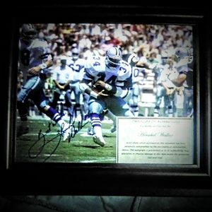 Authentic autographed Dallas cowboy's item